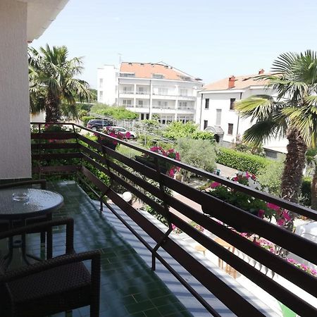 Pansion Katarina Bed & Breakfast Malinska Dış mekan fotoğraf