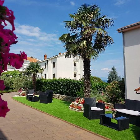 Pansion Katarina Bed & Breakfast Malinska Dış mekan fotoğraf