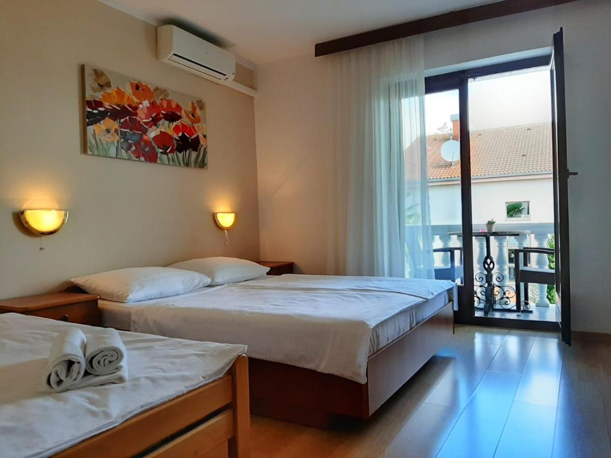 Pansion Katarina Bed & Breakfast Malinska Dış mekan fotoğraf
