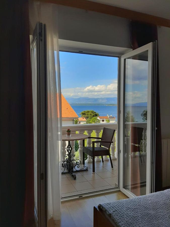 Pansion Katarina Bed & Breakfast Malinska Dış mekan fotoğraf
