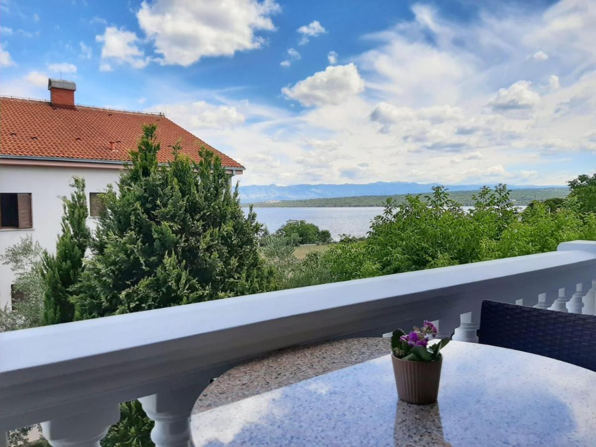 Pansion Katarina Bed & Breakfast Malinska Dış mekan fotoğraf